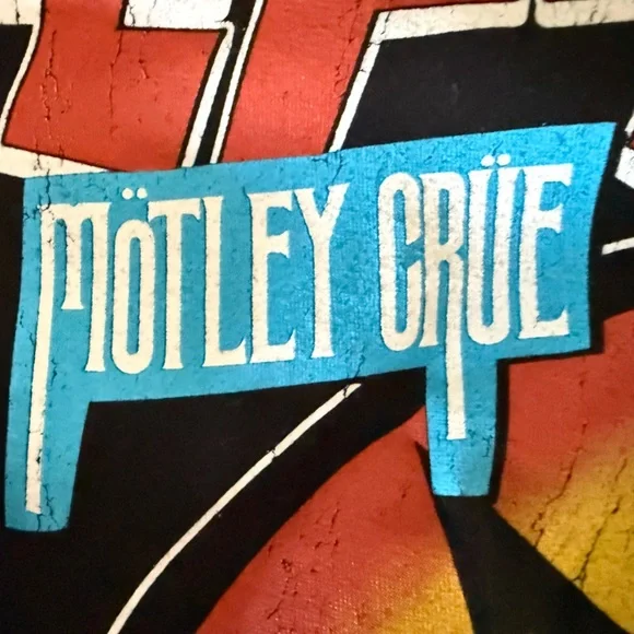 🔥 Mötley Crüe Japan Tour ’85 T-Shirt – Size Large 🔥 - Picture 7 of 9